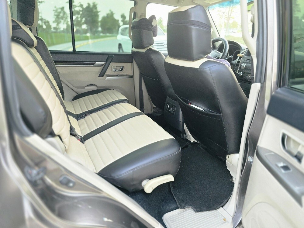 Mitsubishi Pajero glx - 16