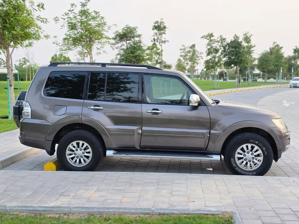 Mitsubishi Pajero glx - 10