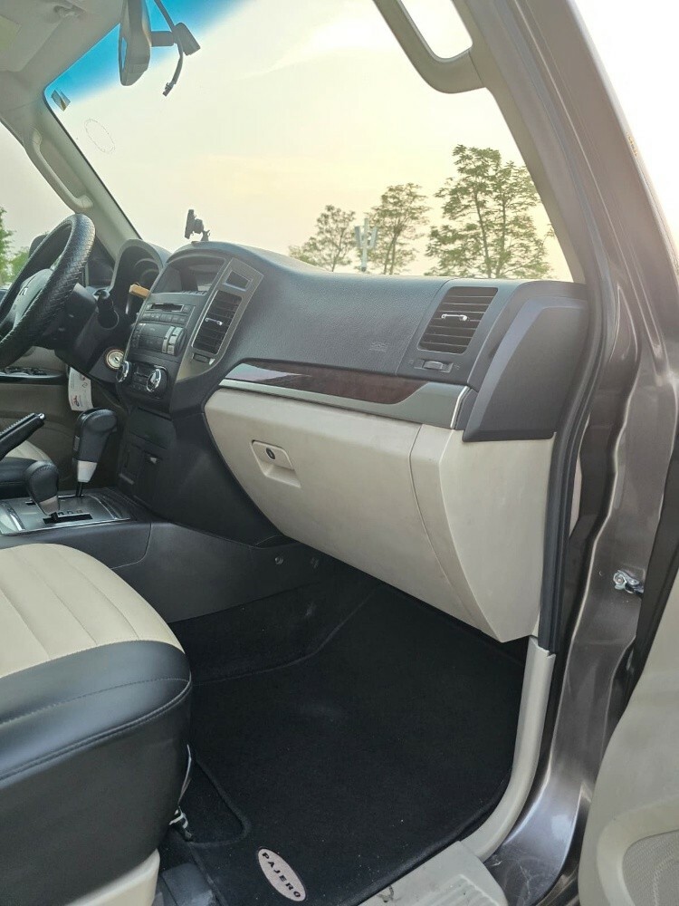 Mitsubishi Pajero glx - 1