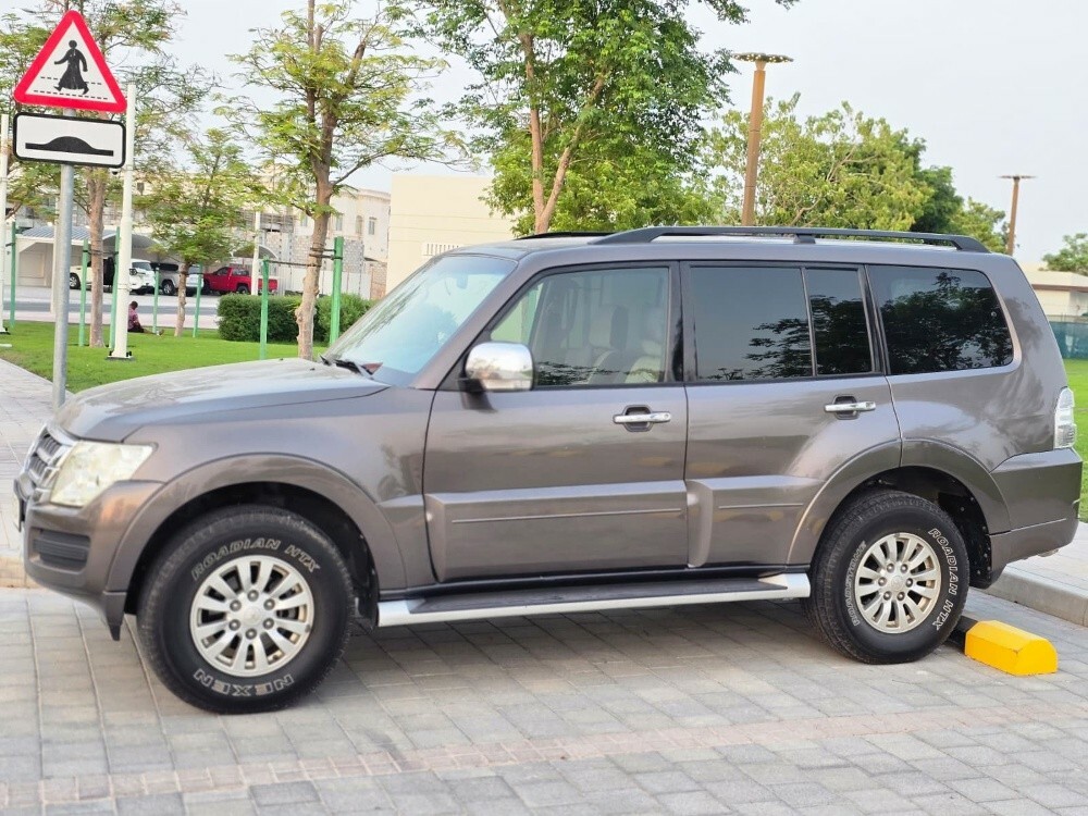 Mitsubishi Pajero glx - 8