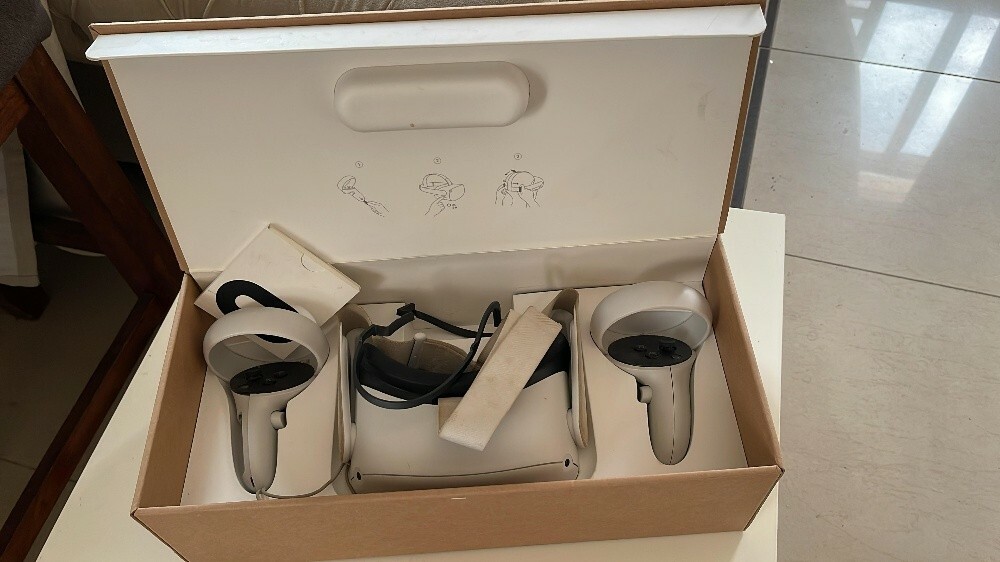 used play station 4 with VR - 3