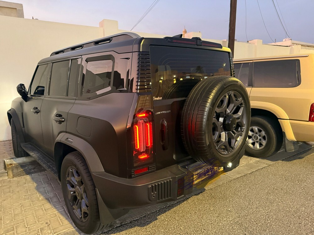 24 hours car with driver services - 1