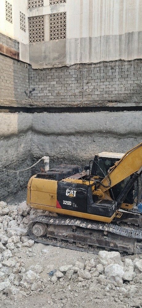 Excavators for rent - 4