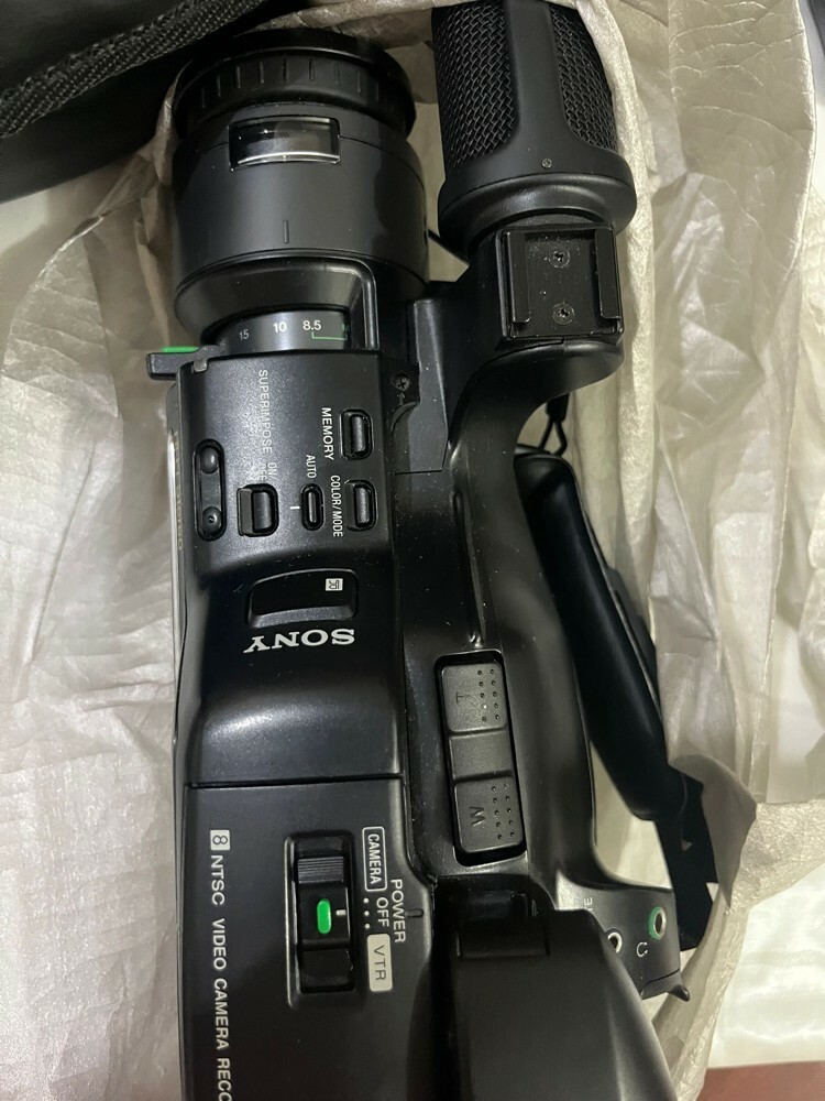 ‏Sony CCD-F501 Vintage Handycam - 3