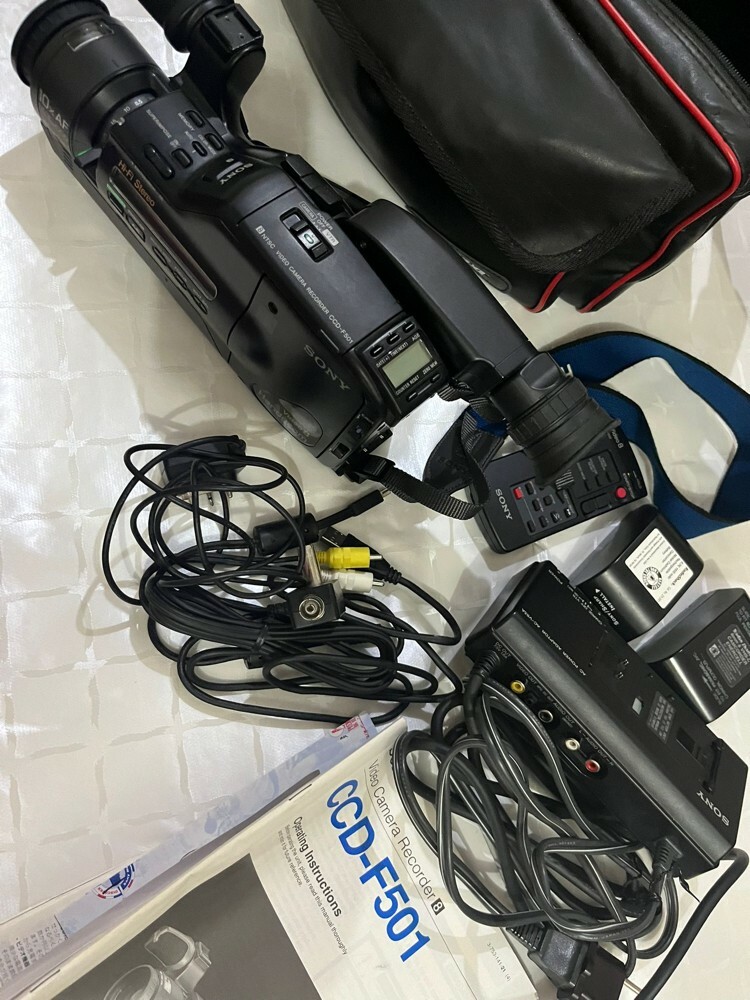 ‏Sony CCD-F501 Vintage Handycam - 8