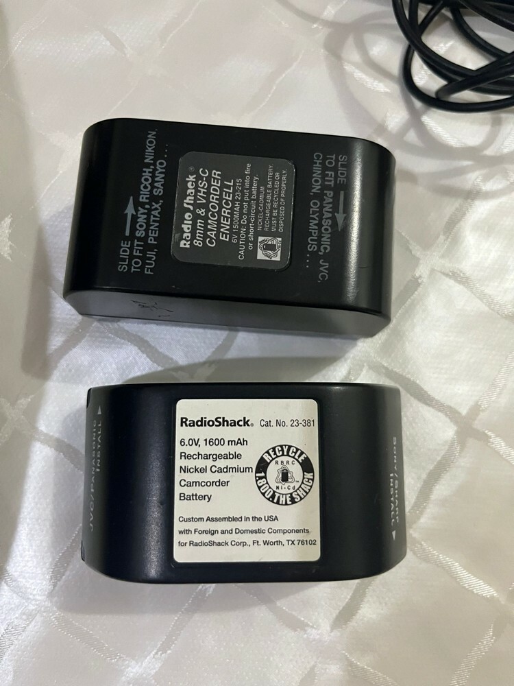 ‏Sony CCD-F501 Vintage Handycam - 4