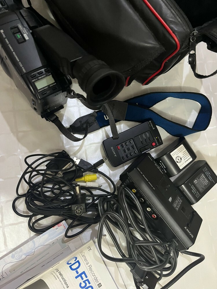 ‏Sony CCD-F501 Vintage Handycam - 6