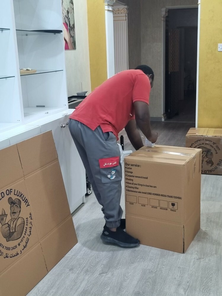 furniture moving close cars - 14