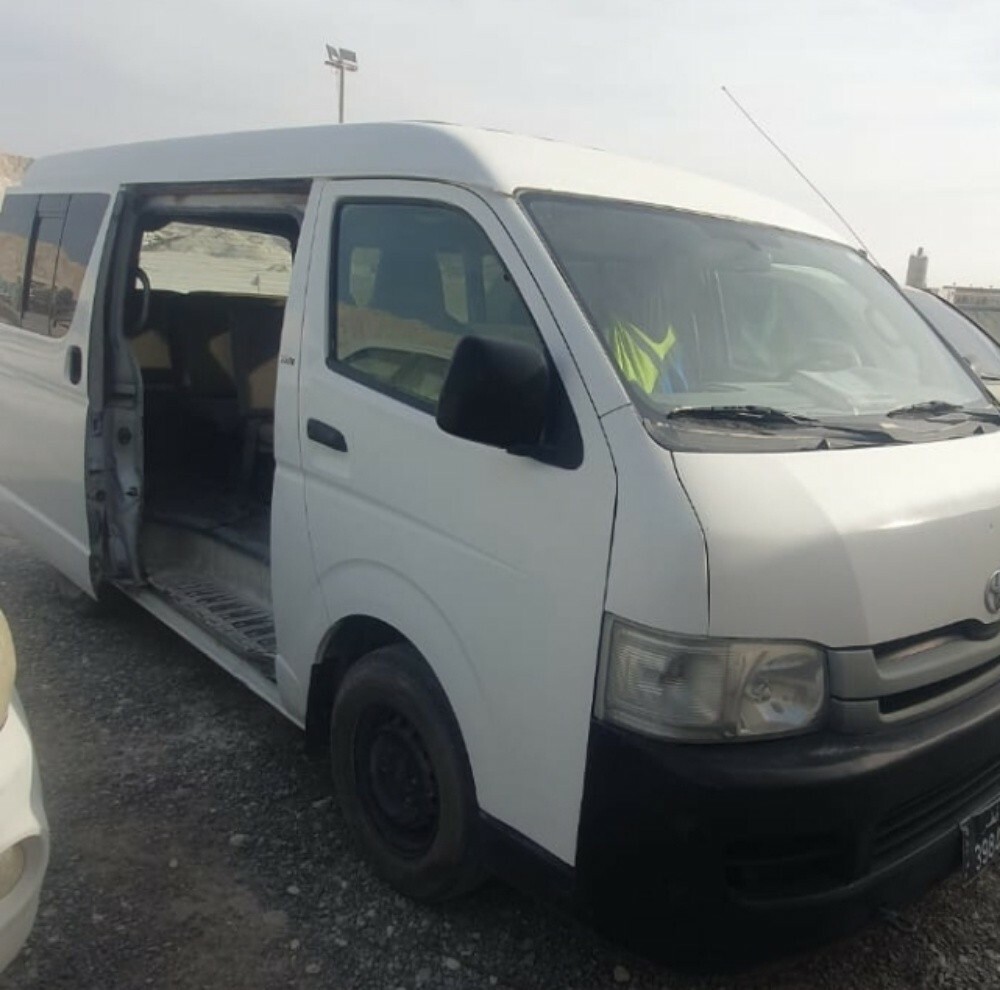 bus Toyota - 3