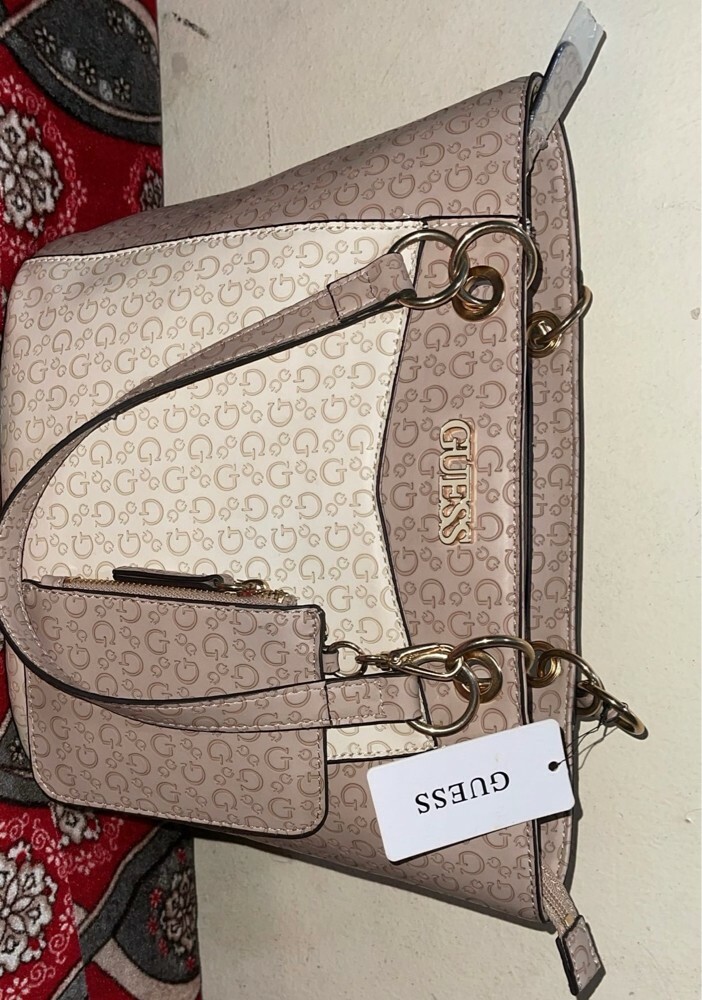 Guess bag - 1