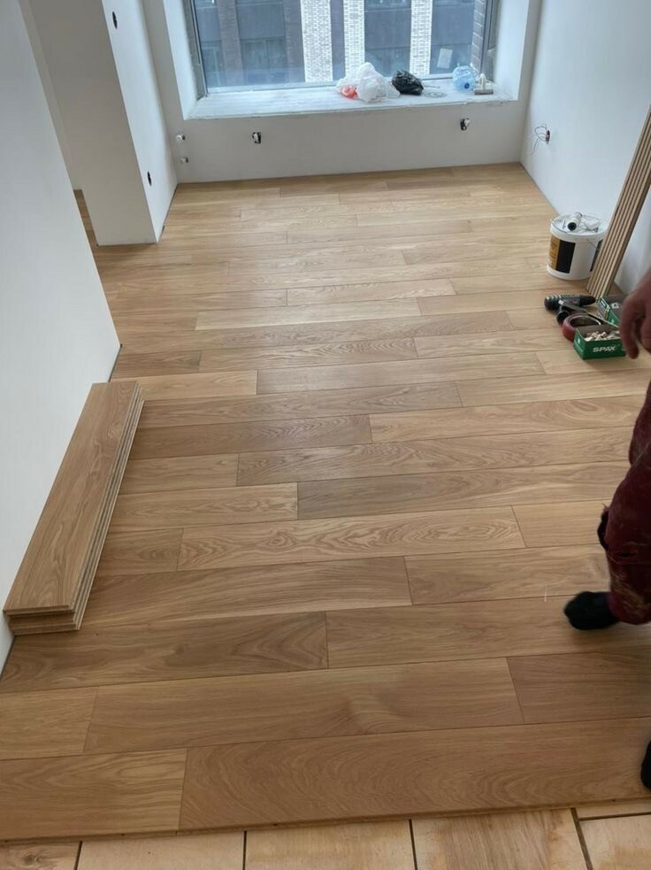 Parquet, stair carpets, wallpaper - 2