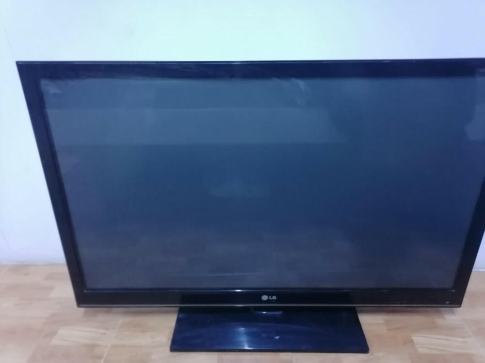 LG 42PT350R - 1