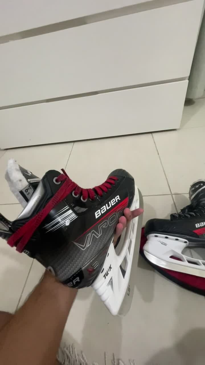 Bauer ice skates  - 3