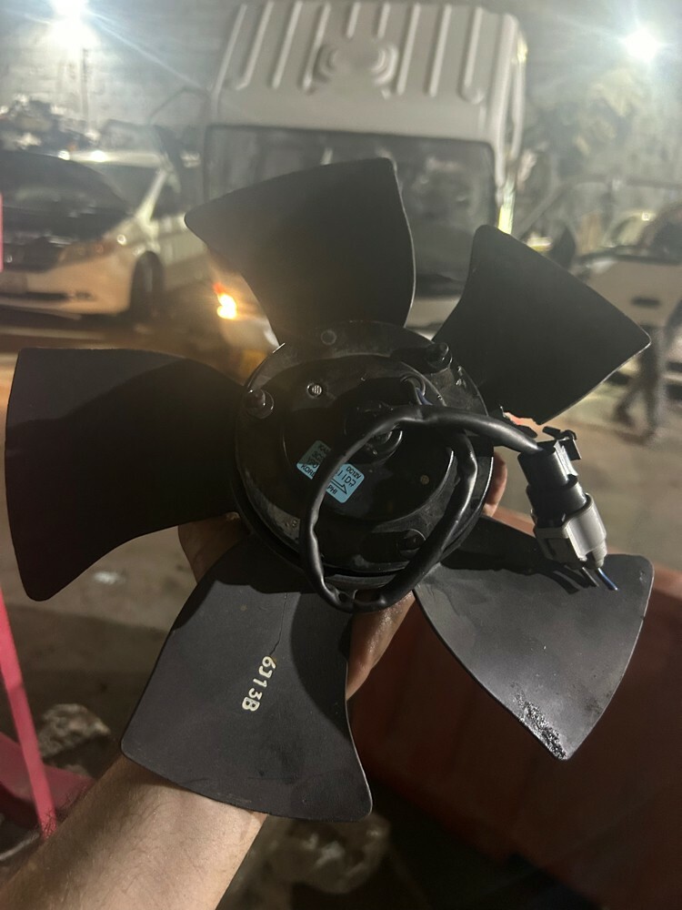 Moter Fan available - 2