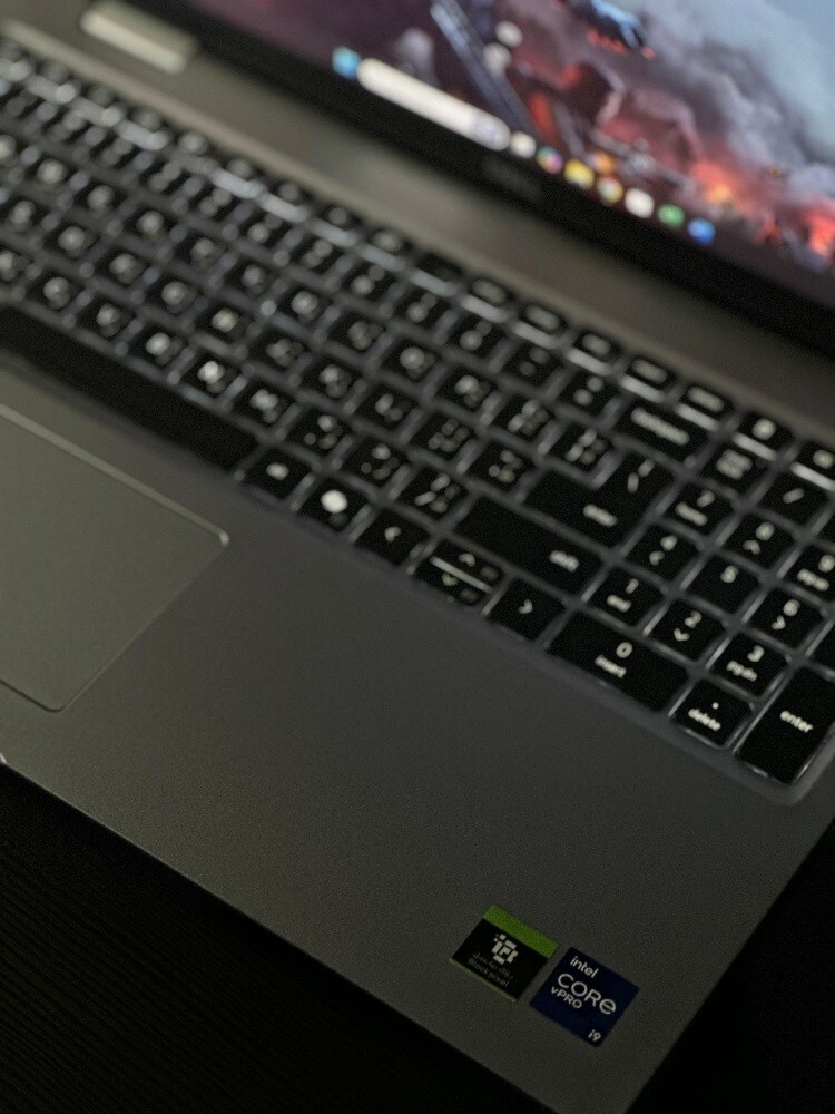 i9 V-PRO GEN 11 NVIDIA 4GB RAM 32 - 8