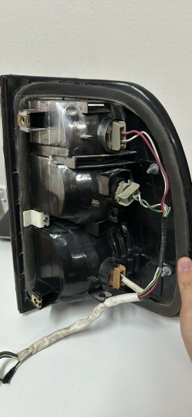 land cruiser tail light - 4