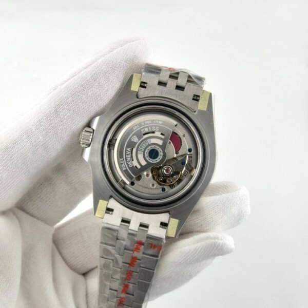 U1 Rolex Bruce Wayne GMT Master - 4