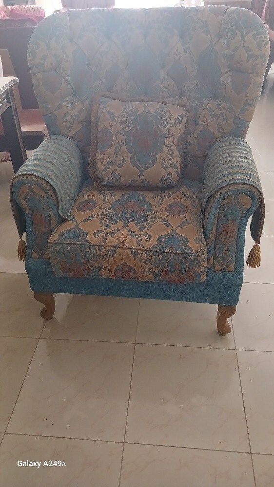 Classic seating set and modern wo - 3