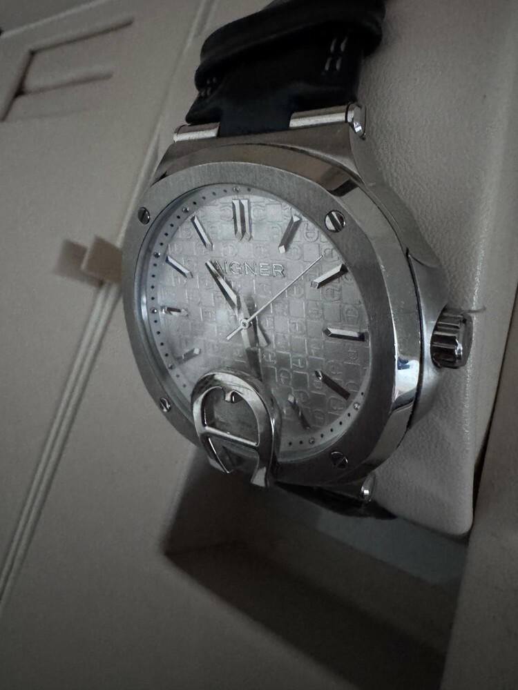 Aigner - 2