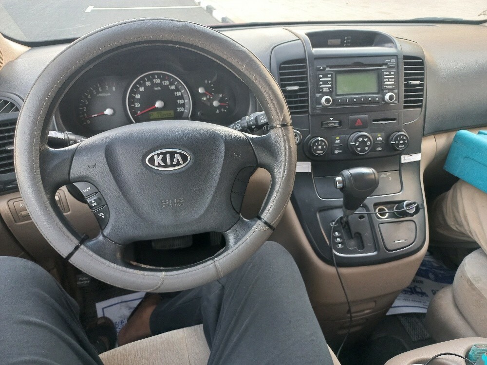 Kia Carnival EX 2009 SUV 7 Seater - 1