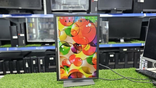 Dell P2217 22 inch Monitor - 3