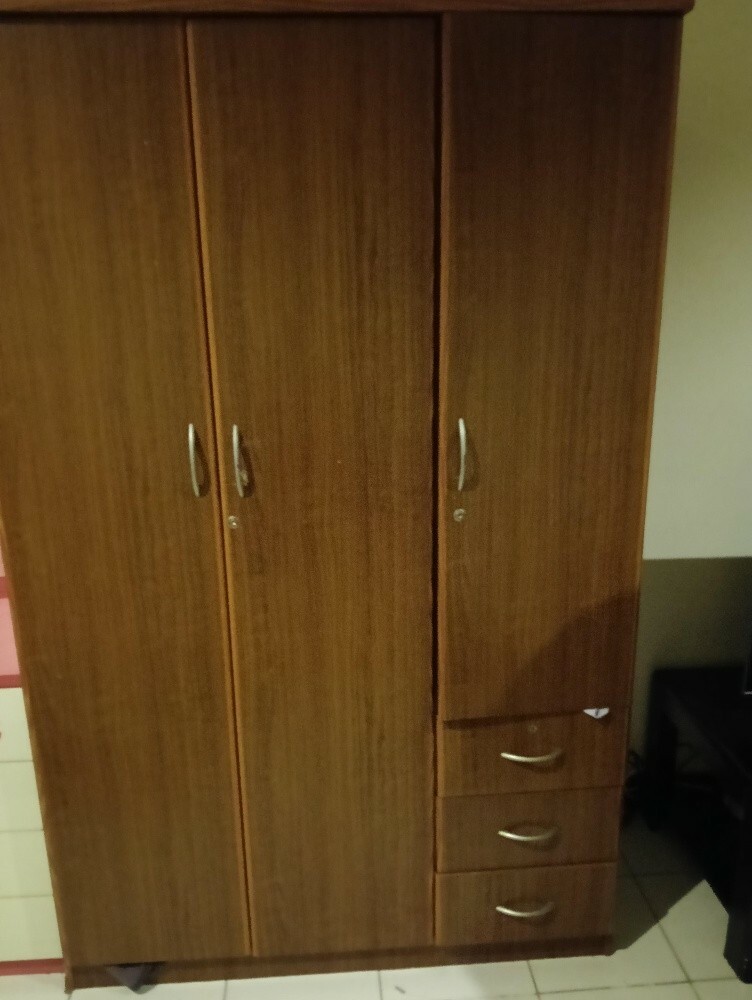 wardrobe good condition - 1