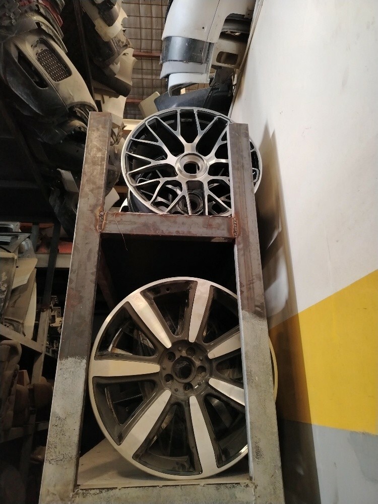قطع غيار بنتلي - 27