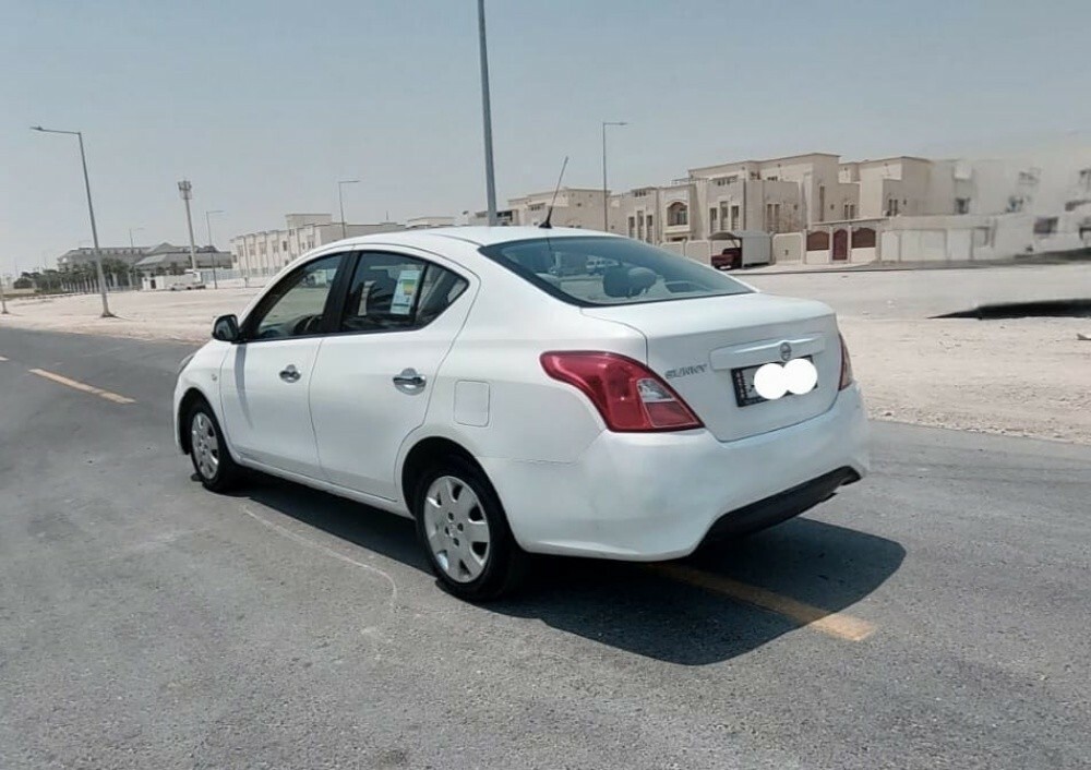 NISSAN SUNNY - 4