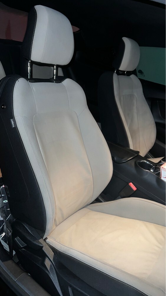 Ford Mustang - 6