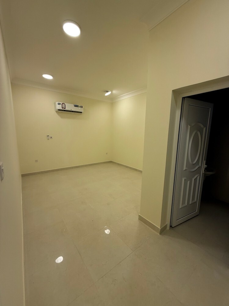 عمارة في مدينة خليفه الجنوبية  - 2