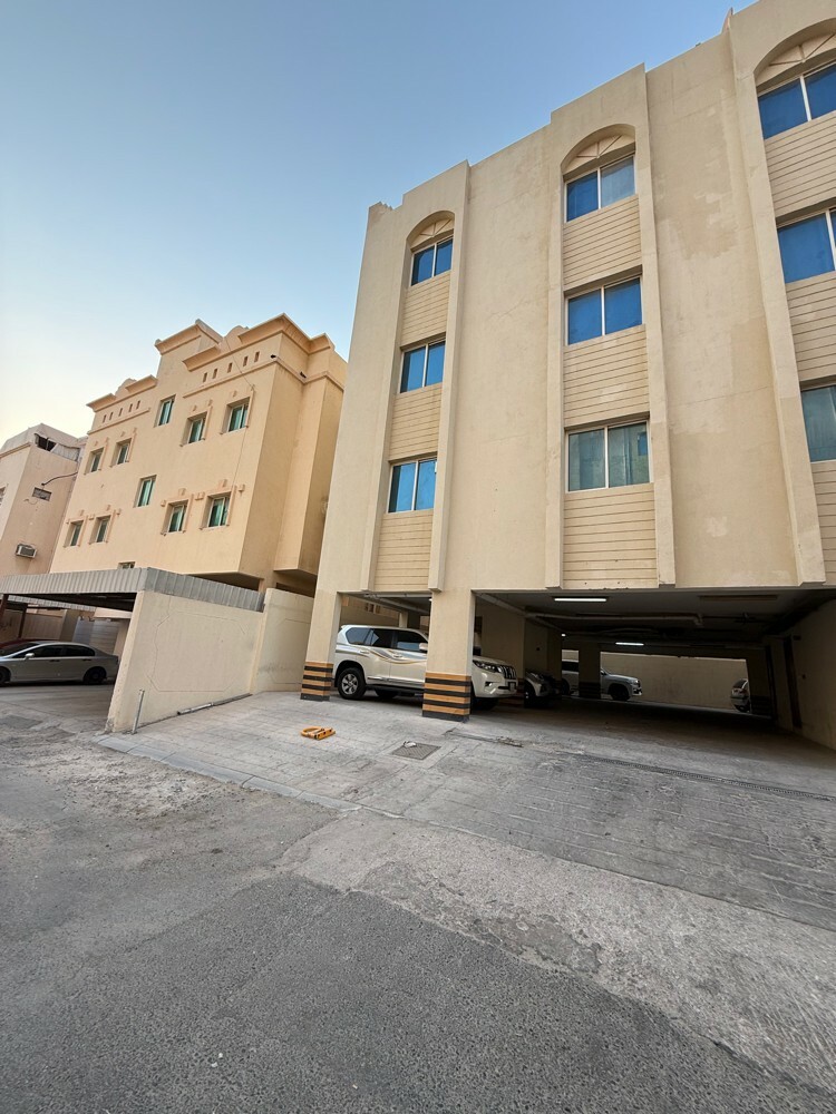 عمارة في مدينة خليفه الجنوبية  - 1