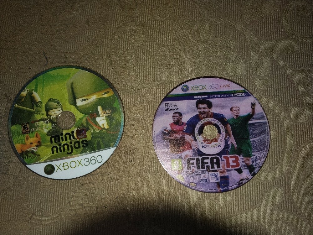 xbox 360 mini ninjas and fc 13 cd - 2