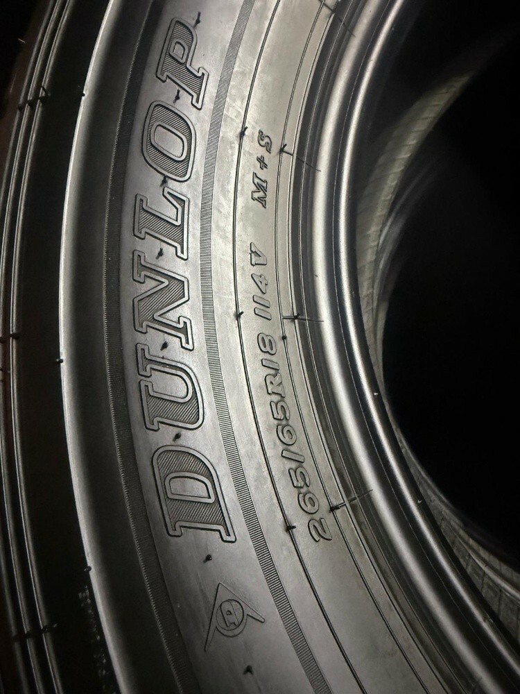 265/65/18#Dunlop tyre - 2