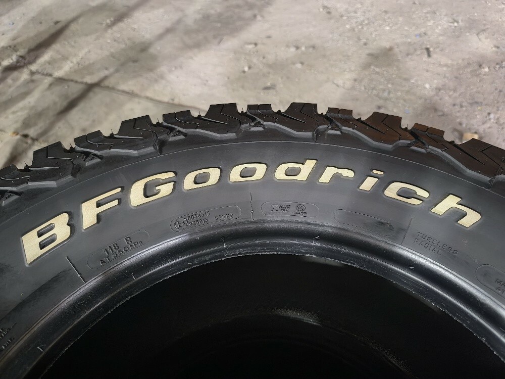 35x12.50.18 Bfgoodrich tyre - 4