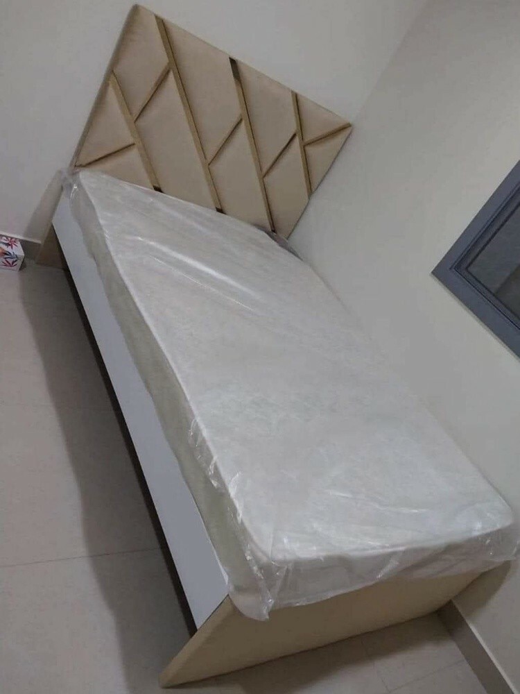 Box Bed - 2
