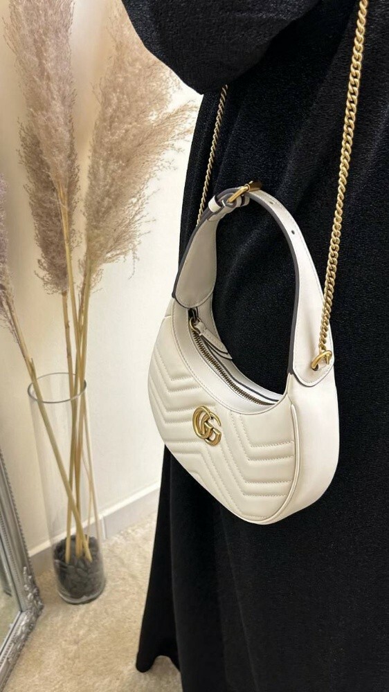 Half-Moon Sheped Mini Bag Gucci - 6