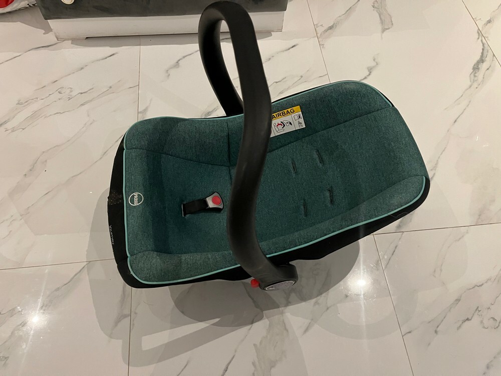baby car seat  - 1