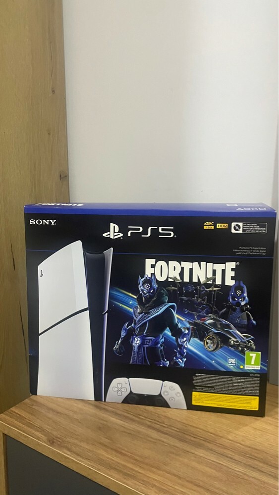 ps5 slim digital 1 Tb with box - 1