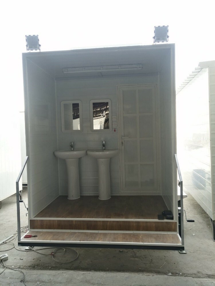 Toilet 1.50/3 - 8
