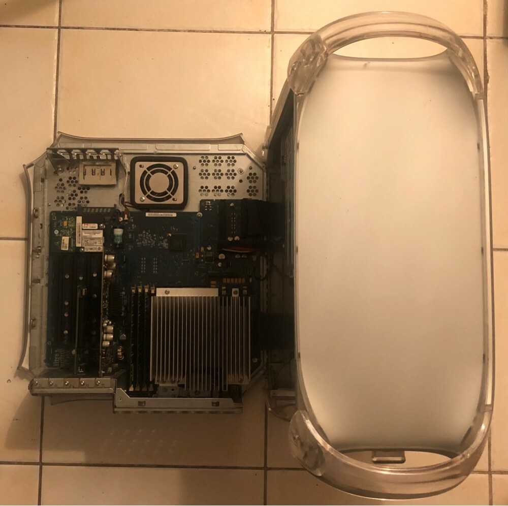 Apple Macintosh G4 - 2