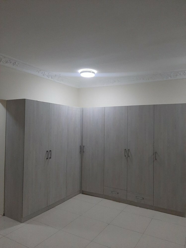 makes new Cabinet designs  - 2