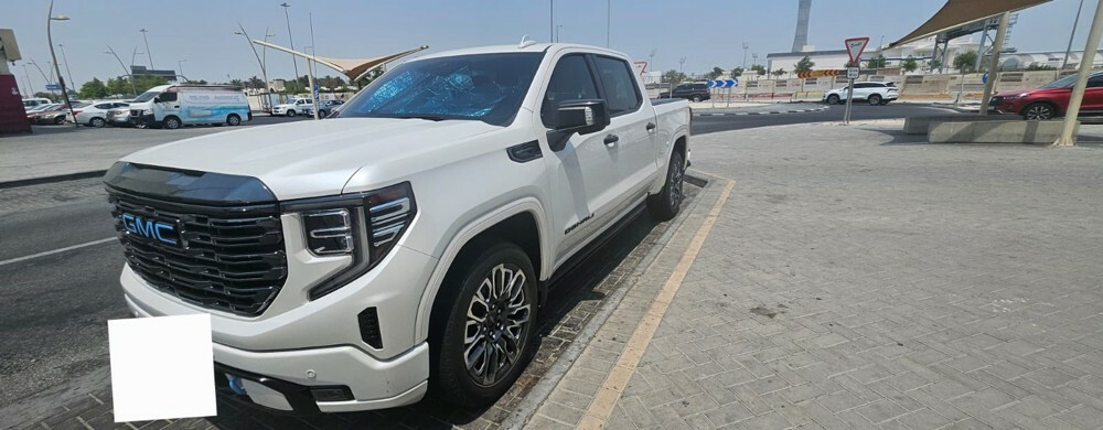luxury gmc car — photo 7 for sale in Qatar