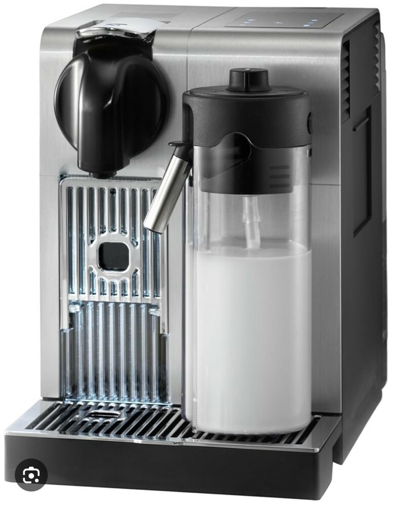 nespressp coffee machine - 1