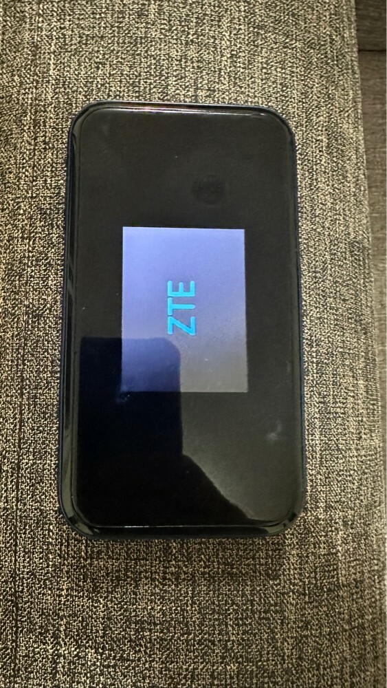 ZTE MU5001 5G Mobile Hotspot - 1