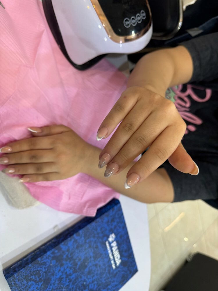 Nails and eyelashes - 11