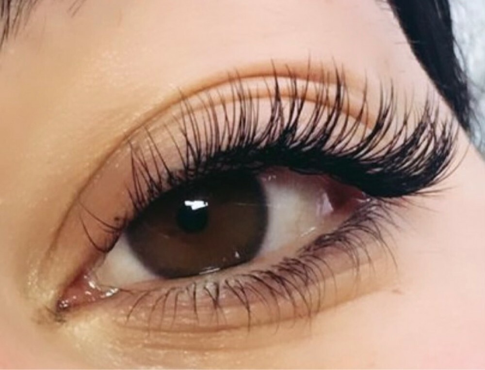 Nails and eyelashes - 7