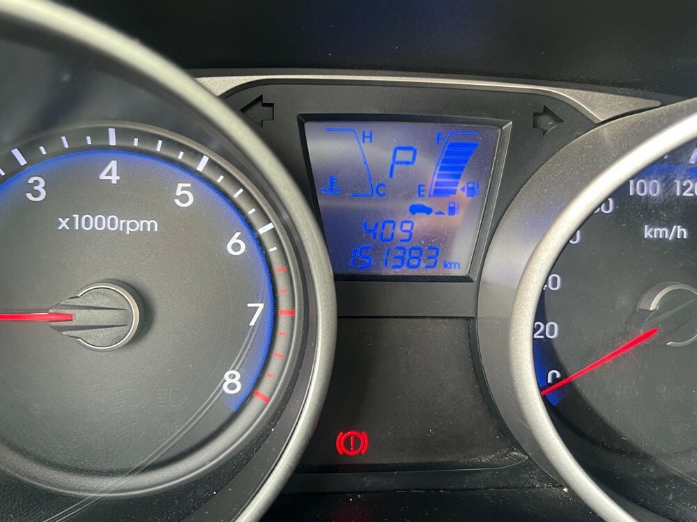 Hyundai Tucson 2015, family used - 4