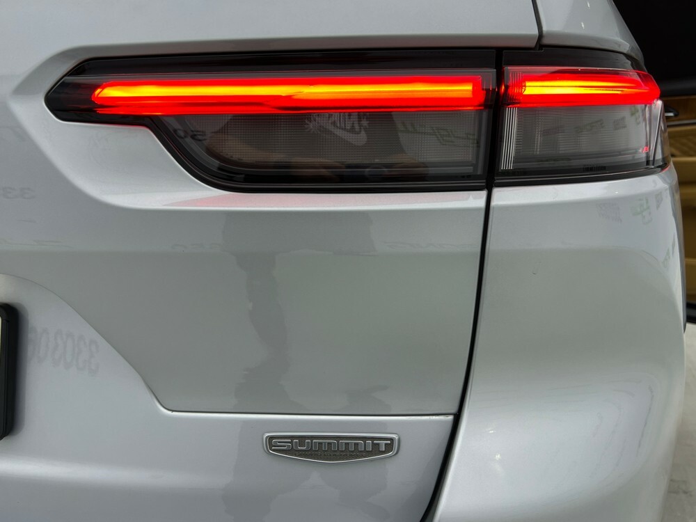 Jeep Grand Cherokee L Summit - 13