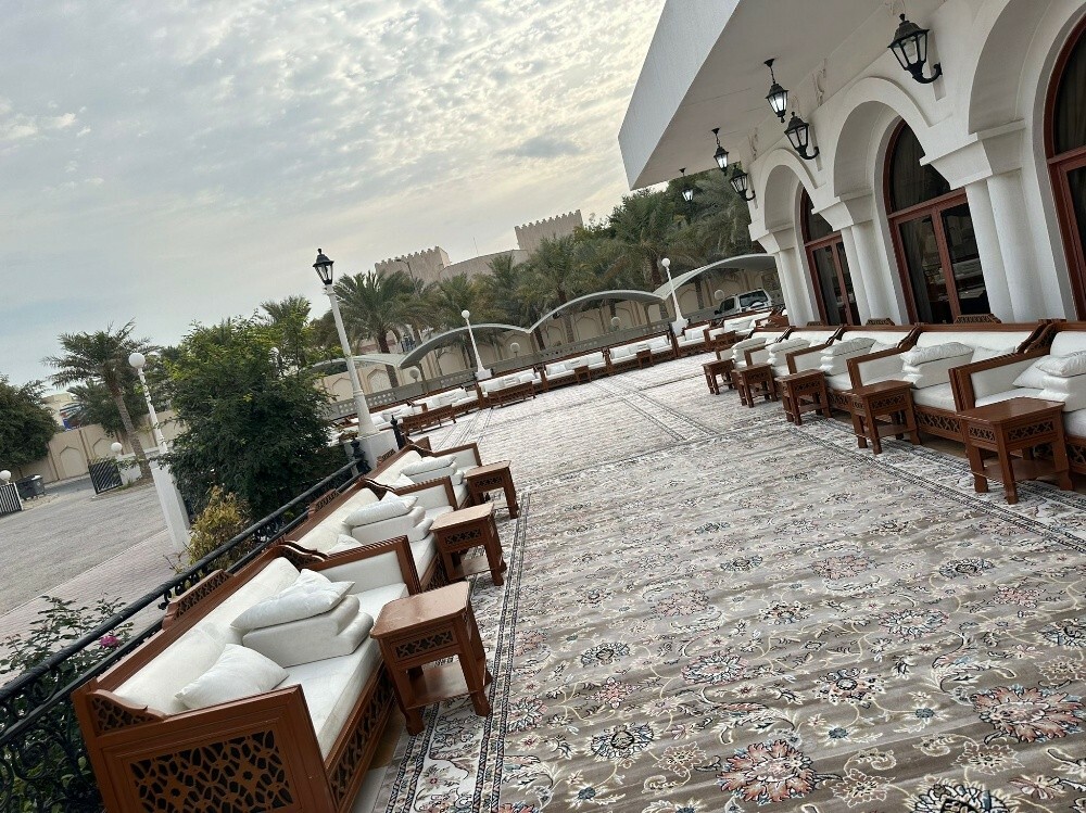 تأجير كرسي مع طاولات - 3