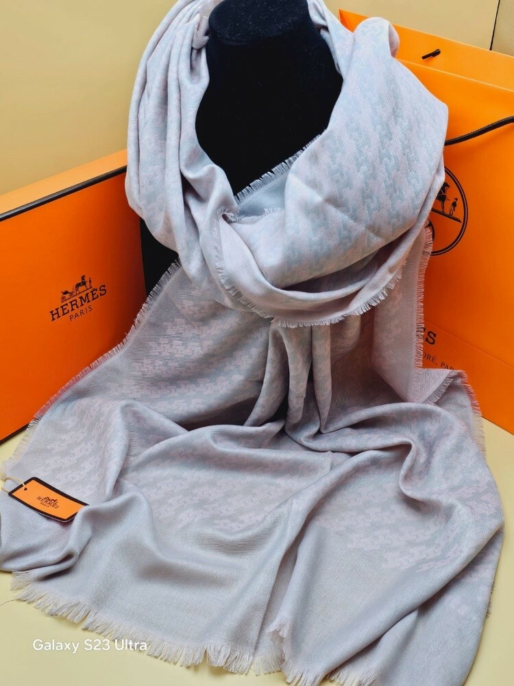 LV scarf - 9